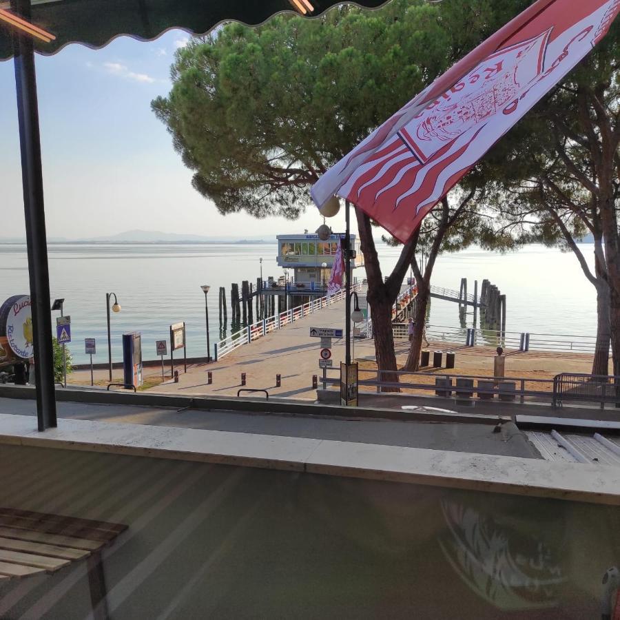 The View - Sunset & Relax - Suite - Appartamenti Vista Lago Passignano sul Trasimeno Εξωτερικό φωτογραφία