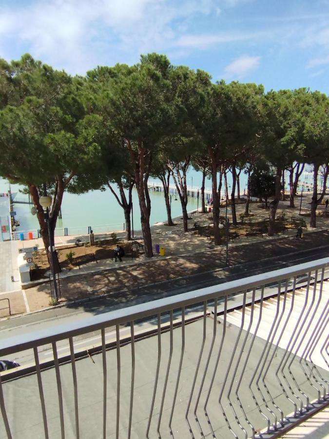 The View - Sunset & Relax - Suite - Appartamenti Vista Lago Passignano sul Trasimeno Εξωτερικό φωτογραφία