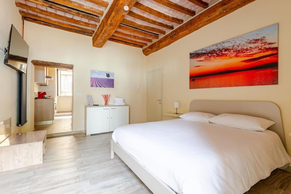 The View - Sunset & Relax - Suite - Appartamenti Vista Lago Passignano sul Trasimeno Εξωτερικό φωτογραφία