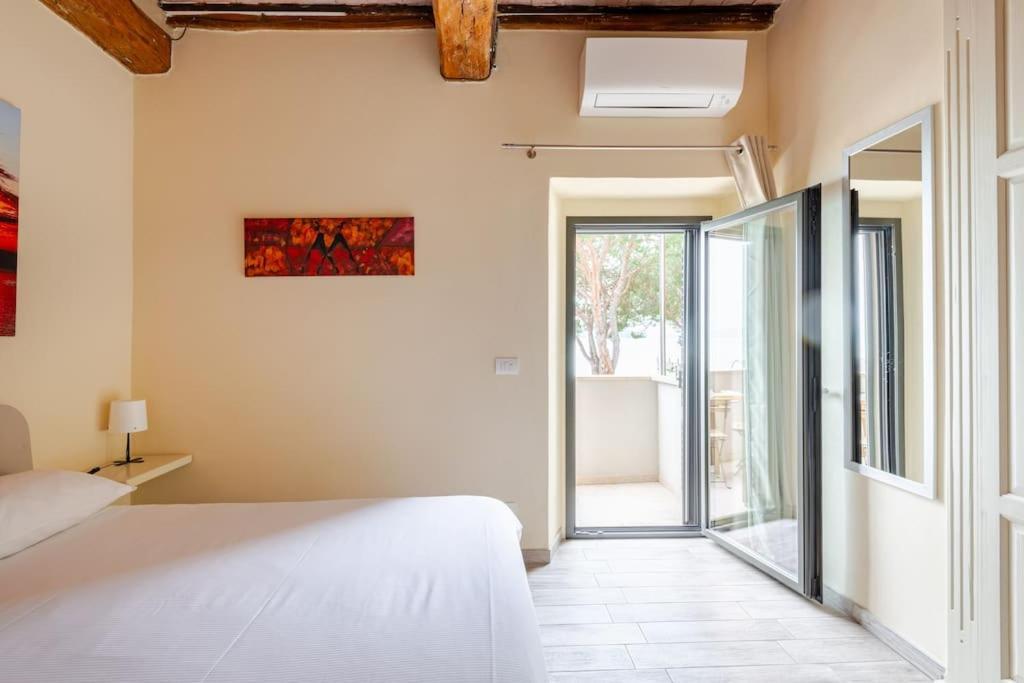 The View - Sunset & Relax - Suite - Appartamenti Vista Lago Passignano sul Trasimeno Εξωτερικό φωτογραφία